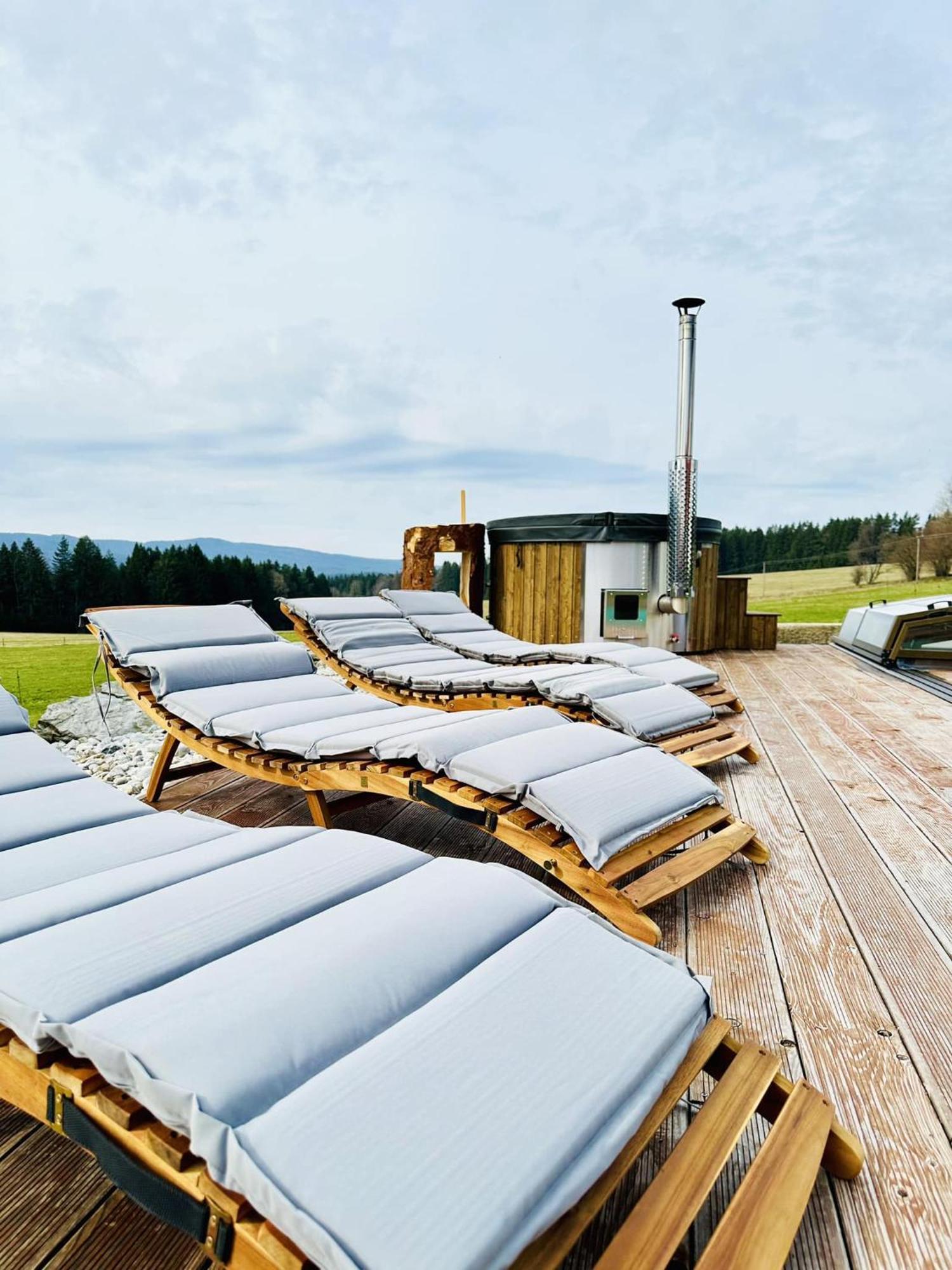 Farma Náhlov Apartamento Frymburk Exterior foto